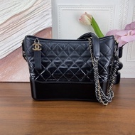 Chanel 香奈兒 黑金流浪大號 漸變拼漆皮底座 25開