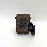 LV 原花拚黑牛皮邊S-Lock黑釦下蓋直立式斜背包M81522