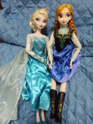 Elsa Anna正牌公仔