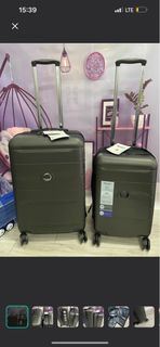 Delsey 最熱賣黑色20 （$600）及26 （$700）吋經典款行李箱 Delsey black 20 inch （$600）and 26 inch （$700）lugguages