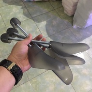 Saddle shoe catokan sepatu merk IKEA