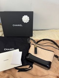 Chanel Gabrielle 流浪包 Small shoulder bag in Beige