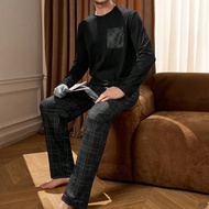ชุดนอนผู้ชาย เสื้อแขนยาว กระเป๋าลายสก๊อต และกางเกงลายสก๊อต