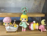 泡泡瑪特（POP MART） ［當年超熱門稀有Molly 沐浴系列公仔Molly的一天我的小時候風在吹盲盒