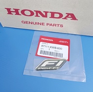 สติ๊กเกอร์เครื่องหมาย FI ติดฝาครอบหน้า HONDA WAVE110i แท้ศูนย์(87111-KWB-600)1ชิ้น ใช้สำหรับรถรุ่น: AIR BLADEi 2008 AIR BLADEi 2009 CLICK110i 2008 PCX125 2009 SCOOPY i 2010 WAVE 110i AT 2010 CZ-i 2009 DREAM110i 2011 SUPER CUB 2013 SUPER CUB 2014