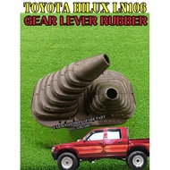 LN 106 TOYOTA HILUX 4x4 GEAR LEVER COVER