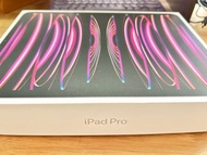 iPad Pro（11 英寸/第四代/128GB /WIFI)+ VAP二合一防摔藍芽鍵盤（合賣皆為二手）(可面交）