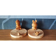 Sandalwood Handphone Stand Lightly Scented