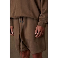 阿伦777 Fear of God Essentials 22FW压花植绒logo徽标棉质短裤