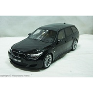 1: 18 Otto BMW M5 E61 Touring 2004 ※