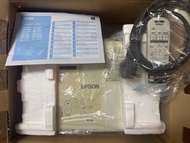 Epson 商用投影機 。3600流明 夠光可開燈使用