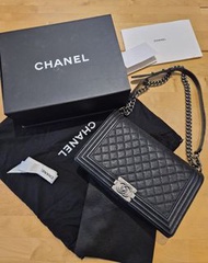 Chanel Boy Large 28cm Caviar Black