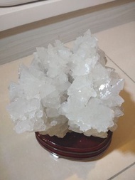 2.3公斤白水晶花簇