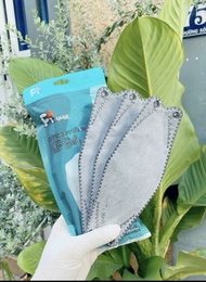 Thùng 300 cái khẩu trang KF94 PT mask/ khẩu trang KF94 chính hãng Phương Tuyến