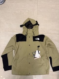The North Face Gore-Tex 外套