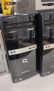 電腦主機