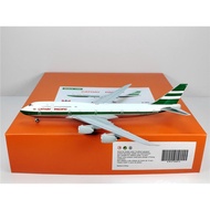 JC Wings EW4748014 1: 400 Cathay Pacific Airlines B747-8 B-HKG Alloy Airplane Model