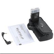 Andoer BG-2F Vertical Battery Grip Holder for Nikon D3100 D3200 D3300 DSLR Camera EN-EL14 Battery