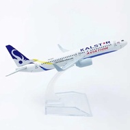 Mô hình máy bay Kalstar Aviation PX-KST Boeing B737 16cm MB16051