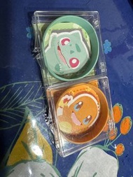 寶可夢小火龍妙蛙種子手環，其中一個有盒損如圖單款99