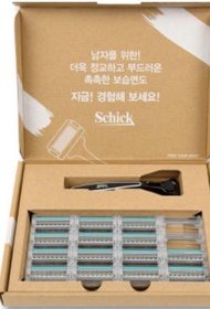 限時🈹🈹🈹🈹🈹🈹韓國直送 ------[Schick] Chic Quattro 4  Titanium with 14 Days + Machine 1