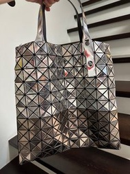 Issey Miyake 三宅一生BAOBAO BI-COLOR 10X10鏡面白金雙色肩背包(銀x 啡金）