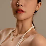 Vachana - Set of Hamsa Hand Stud Earrings & Necklace (เซทต่างหูและสร้อยมือแห่งการปกป้อง)