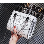 tas selempang import hongkong sling bag wanita modern import - white