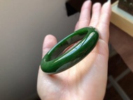 天然和田玉 碧玉手鐲圈口 55.5  滿色菠菜綠 無黑點  色勻