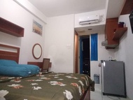 Apartemen 45 m² dengan 1 kamar tidur dan 1 kamar mandi pribadi di Mekar Jaya (Sewa harian apartemen 