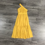 Warehouse V299 off-the-shoulder dress