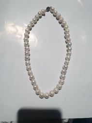 全新白色珍珠項鍊，時尚珠光漂亮氣質，米珠10mm，長42公分，唯此一條