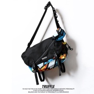 Truffle Shoulder Bag กระเป๋าสำหรับ Tablet และ Notebook
