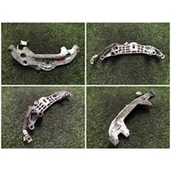 Mini Hatch R56 2006-2013 Engine Mounting Bracket RH (6772032)(USED)