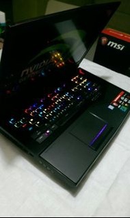 MSI GT75VR 7RE i7-7700HQ 8G 256-SSD NA GTX 1070 8GB 17.3" 1920x1080 120Hz 電競本 95%