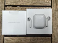 Apple Air Pods無線藍牙耳機   功能良好 真品 左右耳機一起，充電盒，充電線 盒裝完整AirPods 將永