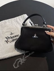 ❌拒絕假貨❌ 🇬🇧英國限時連線中 VIVIENNE WESTWOOD Granny Frame Purse 餃子袋小羊皮款