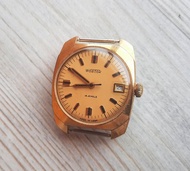 機械式蘇聯男錶 Vostok 18 顆紅寶石 - 鍍金上鍊 Vostok 手錶