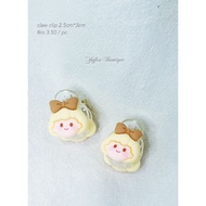 girl claw clip . shark clip for fringe . hair clip .