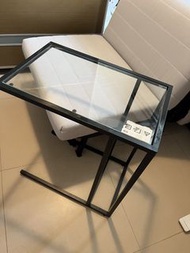Ikea 玻璃小茶几