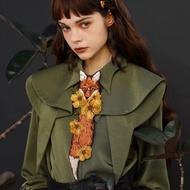 Designer Retro Ladies Flower Knotted Fox Original Embroidery Matching with Niche Shirt Tail Female T