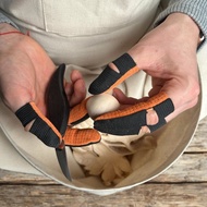 僅為手指提供切割保護。橙色手套具有防割功能。