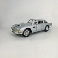 AutoWorld 1: 18 Aston Martin DB5 Aston Martin DB5 007 Flawless Movie Version Battle Damaged Version 