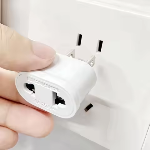 1PCS American standard to European standard power converter round to flat two insert American with h