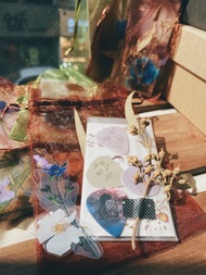 【花與擁抱】雙面潑墨結他小花貼紙&Guitar Pick Set 福袋