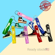 Keychain kasut Creative new sports shoes key chain three-dimensional PVC soft shoes keychain bagsimu