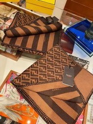 FENDI 雙面羊毛圍巾