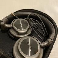 Zara 耳機 （earphone H&amp;M sony air pod rha beats sennheiser)