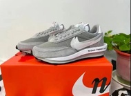 全新正品 Fragment Design x sacai x Nike LDWaffle三方聯名結構 生活休閑鞋 男女同款 灰白