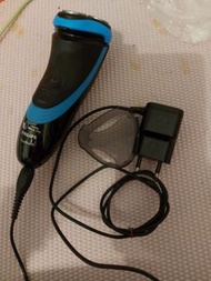 飛利浦乾濕兩用系列電鬚刨AT750